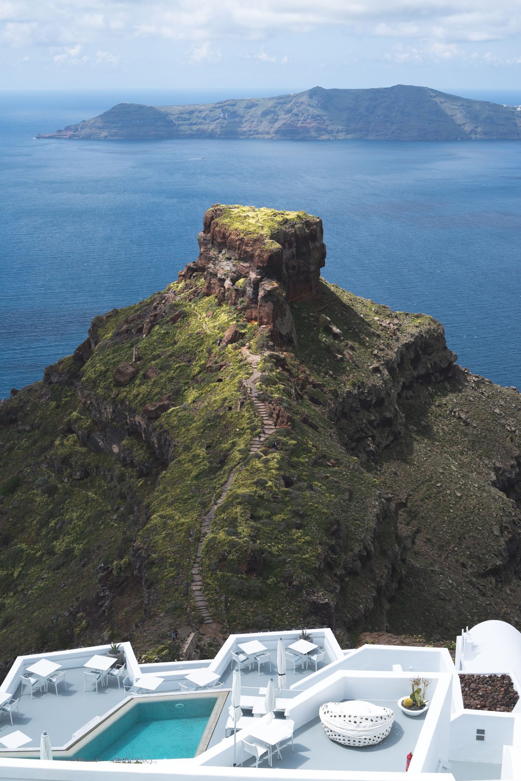 The cliffside pool
