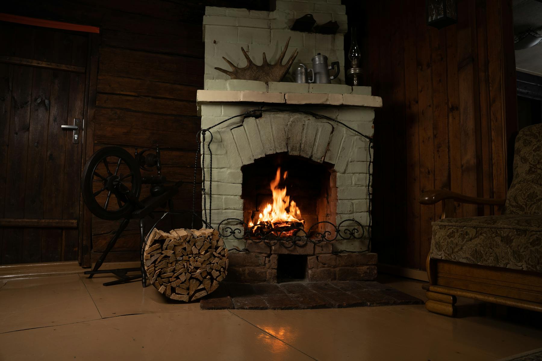 A low fire and old larch