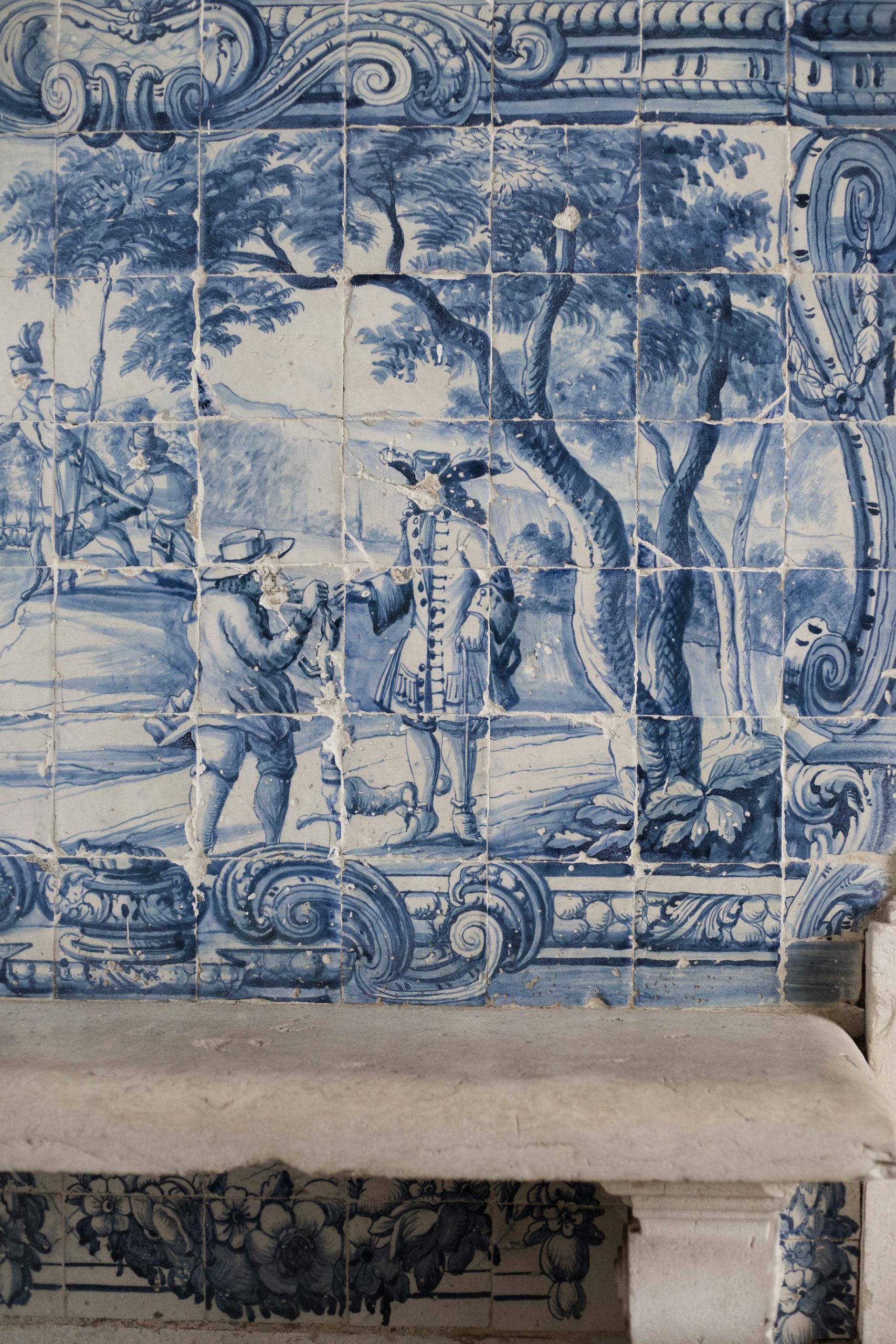 An azulejo wall a block away